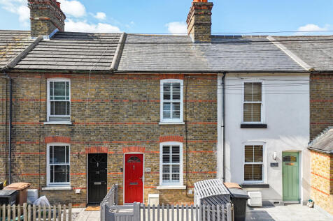Primrose Hill, Chelmsford 2 bed terraced house for sale