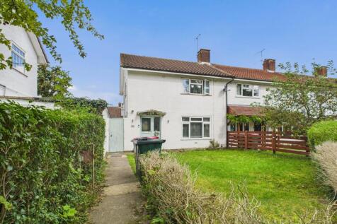 3 bedroom end of terrace house for sale