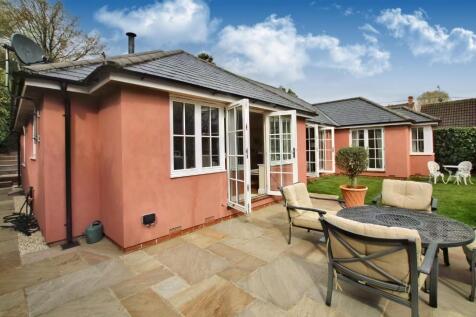 2 bedroom detached bungalow for sale