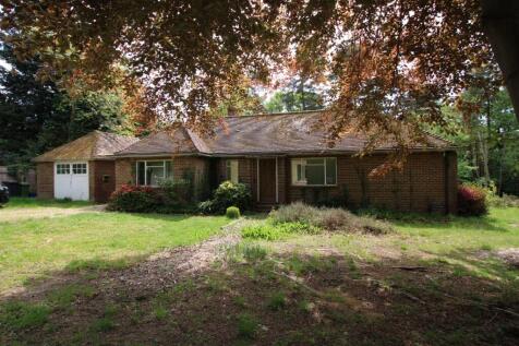 Owl Cottage, The Mount, Headley 2 bed bungalow for sale