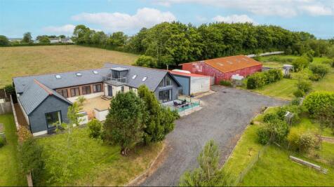 Stibb Cross, Torrington 5 bed bungalow for sale