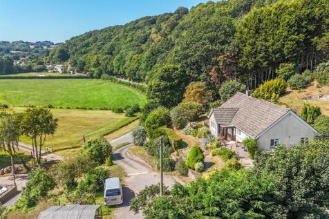 Weare Giffard 4 bed bungalow for sale