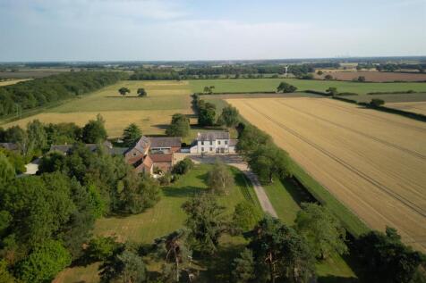 Gilbertson House & Cottage... 4 bed house for sale