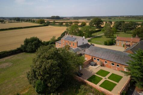 Gilbertson House & Cottage... 4 bed house for sale