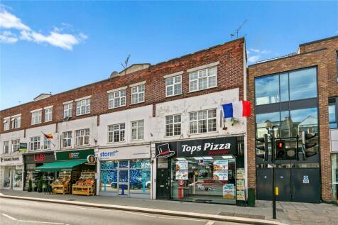 Richmond Road, East Twickenham... 2 bed apartment for sale