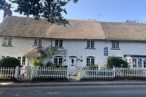 2 bedroom cottage for sale