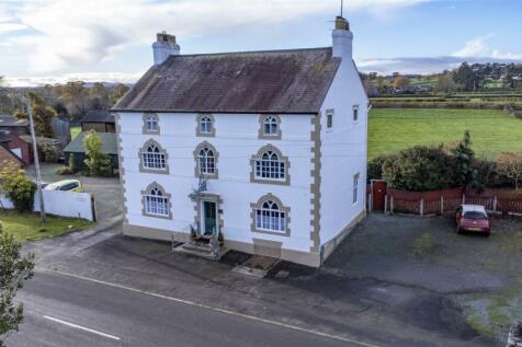 Llandysilio, Llanymynech 6 bed detached house for sale