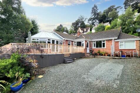 3 bedroom detached bungalow for sale