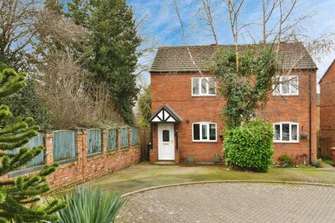 St. Matthews Close, Haslington, Crewe 2 bed semi