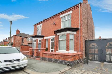 2 bedroom semi-detached house for sale