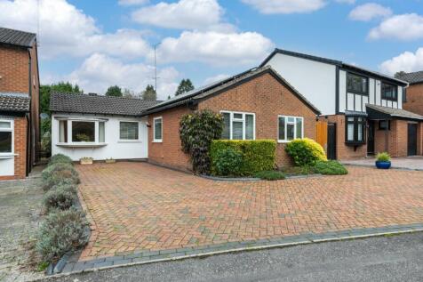 Warren Close, Royal Leamington Spa 3 bed detached bungalow for sale