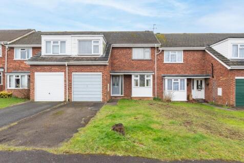 Parklands Avenue, Leamington Spa 3 bed semi