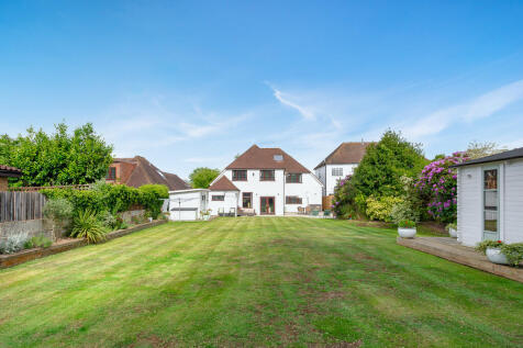 Church Road, Surrey CR8 6 bed detached house for sale