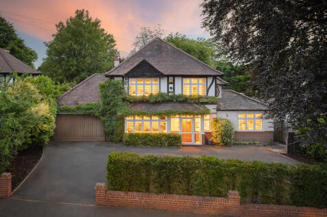 Buckingham Way, Wallington SM6 4 bed detached house for sale