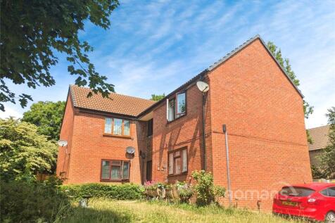 Cannock Way, Lower Earley, Reading Studio for sale