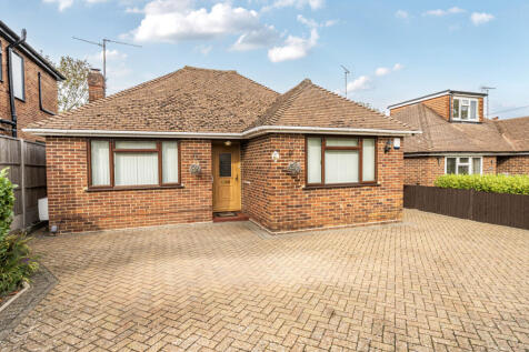 Redhatch Drive, Earley, Reading 2 bed detached house for sale