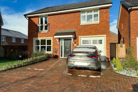 5 bedroom detached house for sale