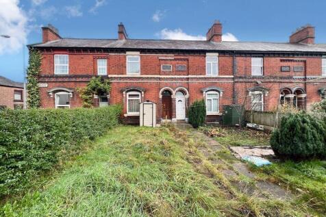 Westwood Terrace, Leek, ST13 5EJ. 2 bed terraced house for sale