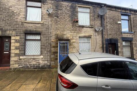 Church Street, Lees, Oldham 2 bed terraced house for sale