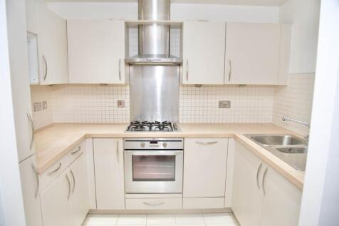 Miles Close, Thamesmead West, SE28 0NJ 1 bed apartment for sale
