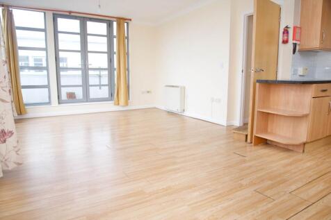 Charlesmere Gardens, Thamesmead West... 2 bed apartment for sale