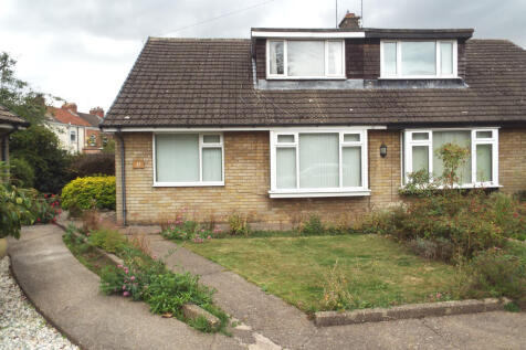2 bedroom semi-detached bungalow for sale