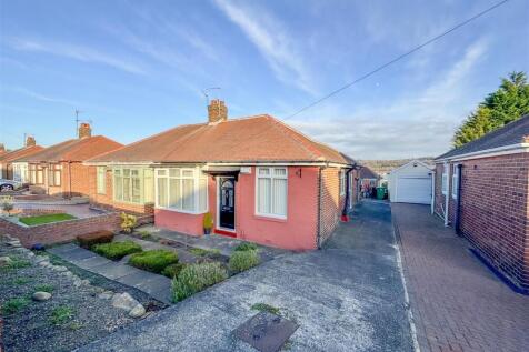 2 bedroom semi-detached bungalow for sale
