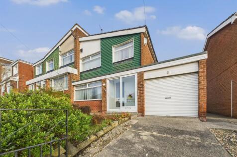 3 bedroom semi-detached house for sale