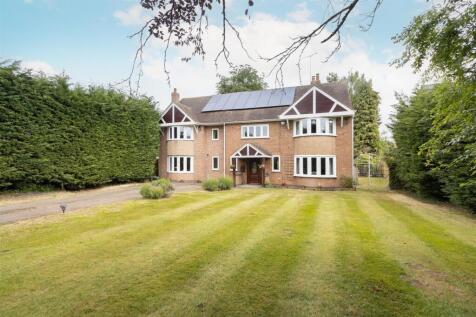 6 bedroom detached house for sale