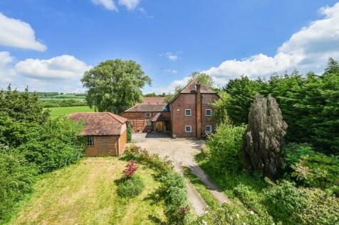 6 bedroom detached house for sale