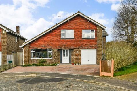 Park Farm Close, Shadoxhurst... 5 bed detached house for sale