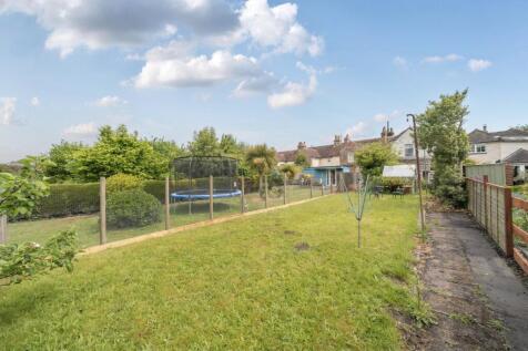 Barrow Hill, Sellindge, Ashford... 2 bed semi