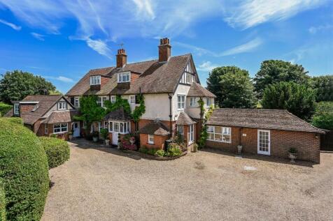 Lydd Road, New Romney, Kent, TN28 13 bed detached house for sale