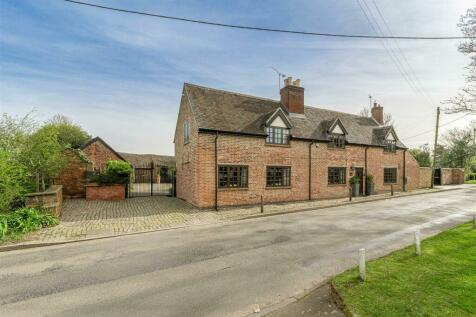 4 bedroom country house for sale