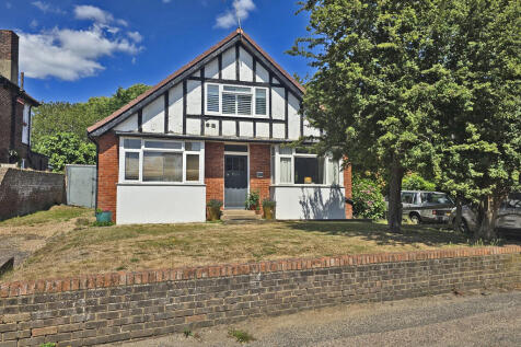 Old Shoreham Road, West Sussex BN42 5 bed detached house for sale