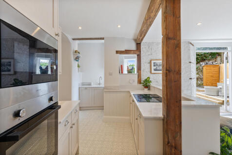 7a Ridge Hill, Dartmouth, Devon 1 bed apartment for sale