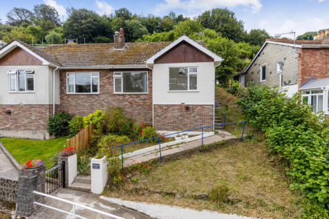 2 bedroom semi-detached bungalow for sale