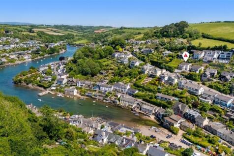 Revelstoke Road, Noss Mayo, Plymouth... 3 bed detached house for sale