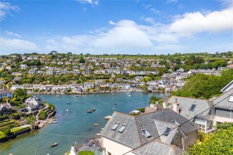 Revelstoke Road, Noss Mayo, Plymouth... 3 bed detached house for sale