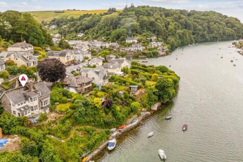 Pillory Hill, Noss Mayo 4 bed detached house for sale
