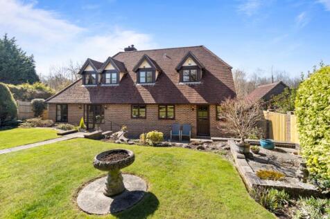Ringles Cross, Uckfield, East Sussex... 4 bed detached house for sale