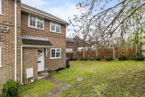 Goldcrest Drive, Ridgewood, Uckfield... 2 bed end of terrace house for sale