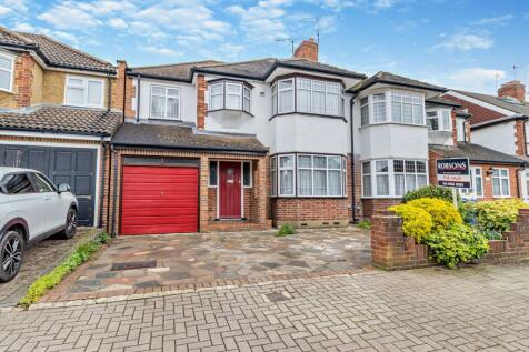 4 bedroom semi-detached house for sale