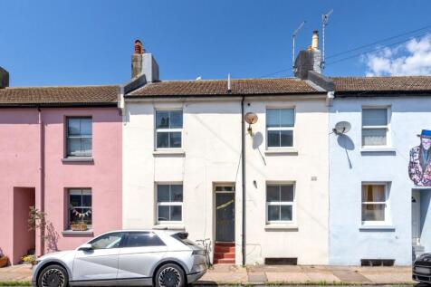 8 bedroom terraced house for sale