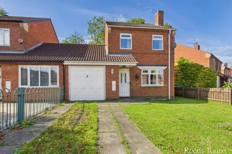 Swallowfields, Middlesbrough TS8 3 bed detached house for sale