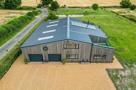 3 bedroom barn conversion for sale