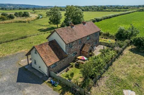 6 bedroom farm house for sale