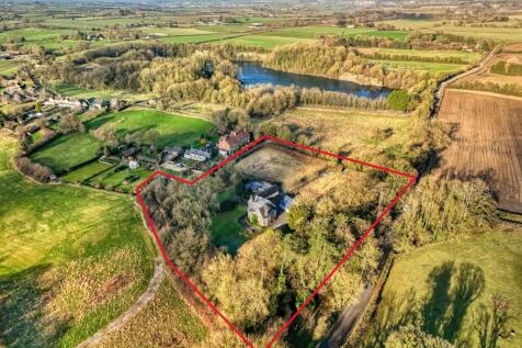 7 bedroom detached house for sale