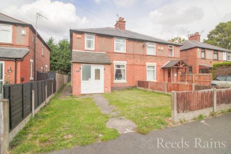 Straker Avenue, Cheshire CH65 3 bed semi