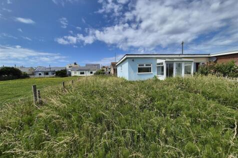 1 bedroom semi-detached bungalow for sale